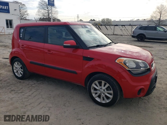 2013 Kia Soul ! with VIN KNDJT2A61D7624560, listed as a Copart auction lot 50807675 with 137,094 mi miles and Salvage Title. Bid and sale history available at carsss.com. Image 4.
