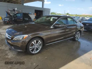 2016 Mercedes-Benz C 300 Luxury z VIN WDDWF4KBXGR139241, wystawiony jako Copart lot #58782885 z przebiegiem Nie podano mil oraz Szkoda całkowita • Salvage title. Historia ofert i sprzedaży dostępna na DreamBid. Obrazek 1.