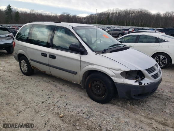 2005 Dodge Caravan SE with VIN 1D4GP25R85B127655, listed as a Copart auction lot 51487055 with 215,757 mi miles and Clean Title. Bid and sale history available at carsss.com. Image 4.