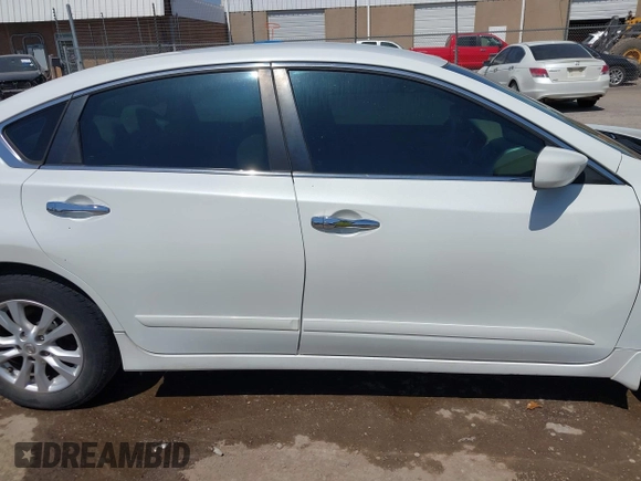 2014 Nissan Altima S with VIN 1N4AL3AP9EN227843, listed as a IAAI auction lot 41961956 with 131,376 mi miles and . Bid and sale history available at DreamBid. Image 13.