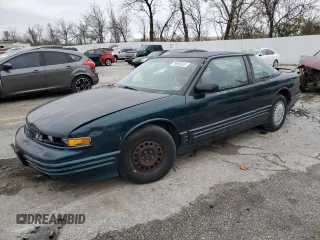 1996 Oldsmobile Cutlass Supreme S z VIN 1G3WH12M4TF340519, wystawiony jako Copart lot #79650534 z przebiegiem 335 682 mil mil oraz Szkoda całkowita • Salvage title. Historia ofert i sprzedaży dostępna na DreamBid. Obrazek 1.