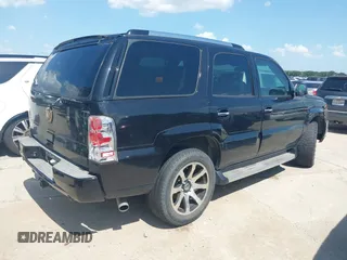 2005 Cadillac Escalade with VIN 1GYEK63N25R248709, listed as a IAAI auction lot 42716039 with 232,349 mi miles and . Bid and sale history available at DreamBid. Image 4.