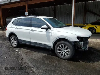 2018 Volkswagen Tiguan S with VIN 3VV0B7AX6JM094609, listed as a Copart auction lot 59550215 with 118,975 mi miles and Salvage title. Bid and sale history available at DreamBid. Image 4.