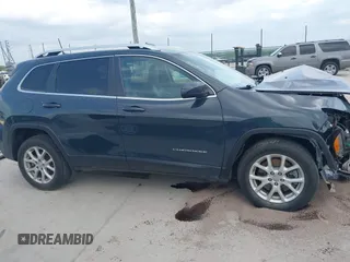 2018 Jeep Cherokee Latitude Plus с VIN 1C4PJLLB7JD573322, выставлен на аукционе IAAI как лот 42162841 с пробегом 81 938 миль миль и . История ставок и продаж доступна на DreamBid. Изображение 14.
