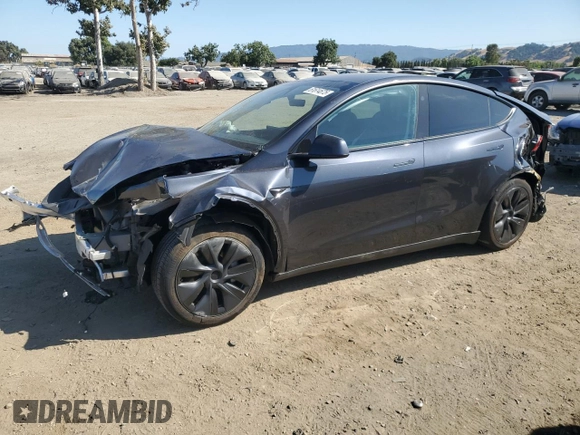 2024 Tesla Model Y with VIN 7SAYGDED0RF125308, listed as a Copart auction lot 61614675 with 11,608 mi miles and Salvage title. Bid and sale history available at DreamBid. Image 1.
