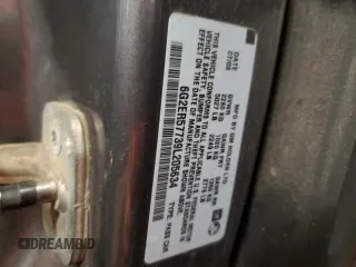 2009 Pontiac G8 z VIN 6G2ER57739L205634, wystawiony jako Copart lot #58935145 z przebiegiem 181 490 mil mil oraz Czysty tytuł • Clean title. Historia ofert i sprzedaży dostępna na DreamBid. Obrazek 13.