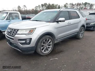 2016 Ford Explorer Limited with VIN 1FM5K8F82GGA18718, listed as a IAAI auction lot 41763916 with 124,821 mi miles. Bid and sale history available at carsss.com. Image 17.