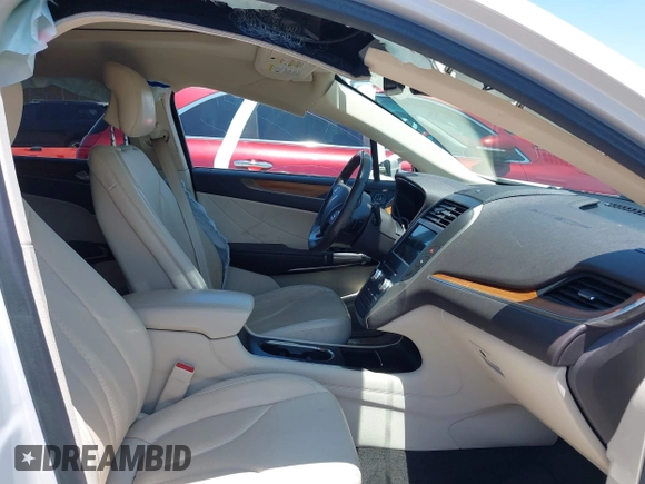 2016 Lincoln MKC Reserve with VIN 5LMTJ3DH5GUJ00697, listed as a IAAI auction lot 42519804 with 57,995 mi miles and . Bid and sale history available at DreamBid. Image 5.