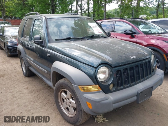 2005 Jeep Liberty Sport with VIN 1J4GL48K15W557730, listed as a IAAI auction lot 42214736 with 182,045 mi miles and . Bid and sale history available at carsss.com. Image 1.