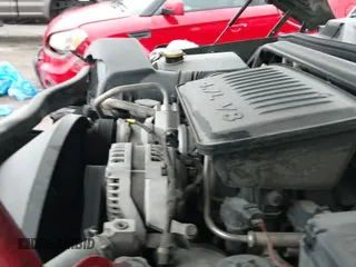 2006 Jeep Commander Limited z VIN 1J8HH58N26C319442, wystawiony jako IAAI lot #41535476 z przebiegiem 165 888 mil mil oraz . Historia ofert i sprzedaży dostępna na DreamBid. Obrazek 12.