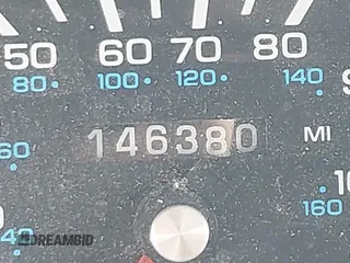 1993 Chrysler New Yorker z VIN 1C3XV66R5PD188692, wystawiony jako IAAI lot #41832600 z przebiegiem 146 380 mil mil oraz . Historia ofert i sprzedaży dostępna na DreamBid. Obrazek 15.