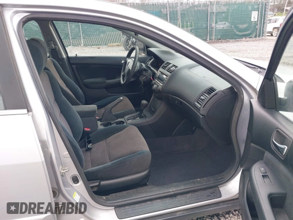 2003 Honda Accord LX with VIN 1HGCM66383A095932, listed as a IAAI auction lot 41957209 with 293,685 mi miles and . Bid and sale history available at DreamBid. Image 5.
