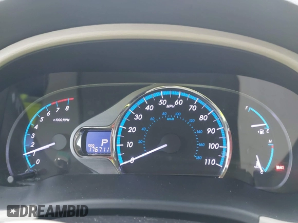 2013 Toyota Sienna XLE AAS with VIN 5TDYK3DC5DS331291, listed as a IAAI auction lot 42090586 with 176,711 mi miles and . Bid and sale history available at carsss.com. Image 7.
