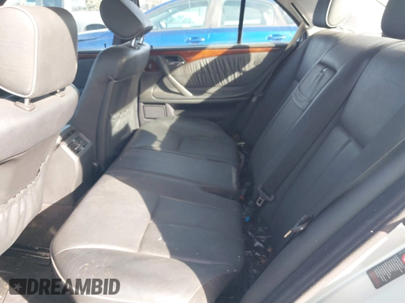 2002 Mercedes-Benz E-Class with VIN WDBJF65J72B485024, listed as a IAAI auction lot 41433088 with 100,100 mi miles. Bid and sale history available at carsss.com. Image 8.