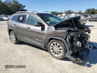 2018 Jeep Cherokee Latitude Plus with VIN 1C4PJLLX2JD563485, listed as a Copart auction lot 45636165 with 69,238 mi miles and Salvage Title. Bid and sale history available at DreamBid. Image 4.