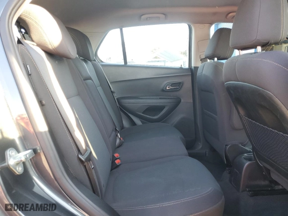 2020 Chevrolet Trax LS with VIN 3GNCJKSB5LL138295, listed as a Copart auction lot 48415125 with 90,472 mi miles and Clean Title. Bid and sale history available at carsss.com. Image 9.