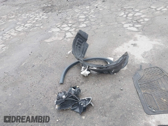 2018 Mitsubishi Outlander ES z VIN JA4AP3AU6JU011611, wystawiony jako IAAI lot #42191132 z przebiegiem 88 747 mil mil oraz . Historia ofert i sprzedaży dostępna na DreamBid. Obrazek 12.