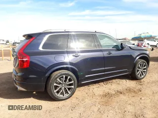 2019 Volvo XC90 Momentum with VIN YV4102CK6K1468354, listed as a Copart auction lot 69518412 with 39,563 mi miles. Bid and sale history available at carsss.com. Image 3.