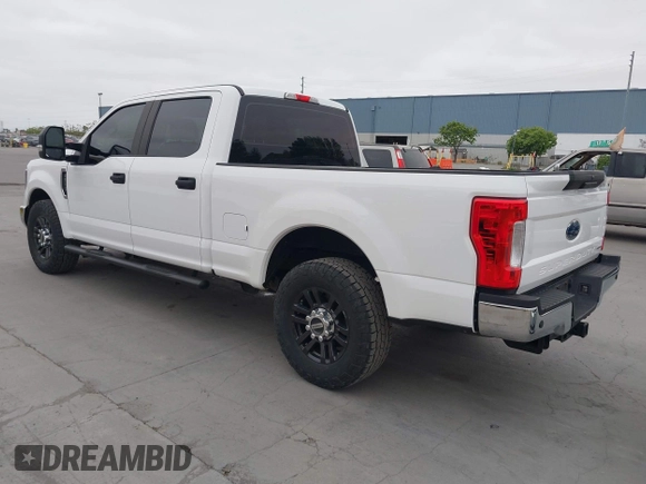 2019 Ford F-250 XL with VIN 1FT7W2A66KEF60607, listed as a IAAI auction lot 42121732 with 109,159 mi miles and . Bid and sale history available at DreamBid. Image 3.
