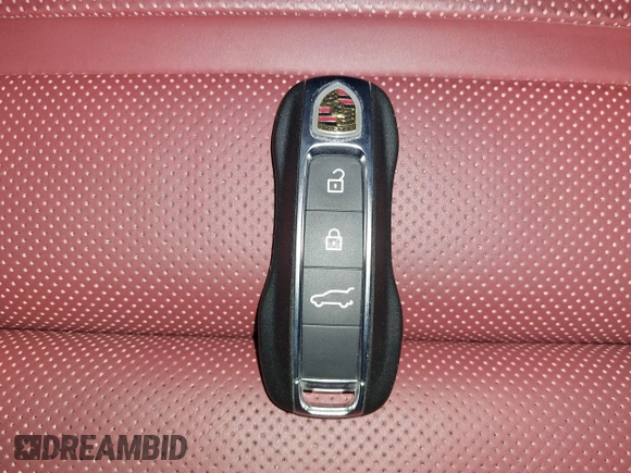 2024 Porsche Cayenne S с VIN WP1AL2AY3RDA32831, выставлен на аукционе IAAI как лот 40750798 с пробегом Не указан миль и . История ставок и продаж доступна на DreamBid. Изображение 11.