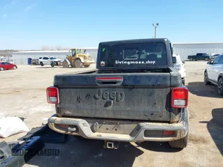 2022 Jeep Gladiator Texas Trail with VIN 1C6HJTAGXNL160784, listed as a IAAI auction lot 41796235 with 81,783 mi miles. Bid and sale history available at carsss.com. Image 17.