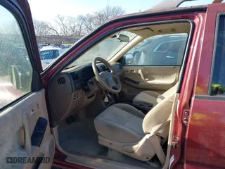 2002 Isuzu Rodeo S with VIN 4S2CK58W824301788, listed as a IAAI auction lot 41216681 with 171,615 mi miles. Bid and sale history available at carsss.com. Image 5.
