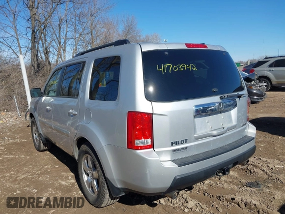 2009 Honda Pilot EX with VIN 5FNYF48479B002570, listed as a IAAI auction lot 41703942 with 146,405 mi miles. Bid and sale history available at carsss.com. Image 3.