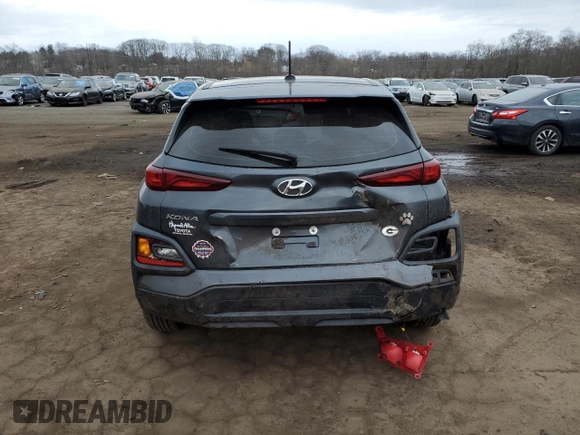 2020 Hyundai Kona SE with VIN KM8K12AAXLU467704, listed as a Copart auction lot 46981715 with 0 mi miles and Salvage Title. Bid and sale history available at carsss.com. Image 6.