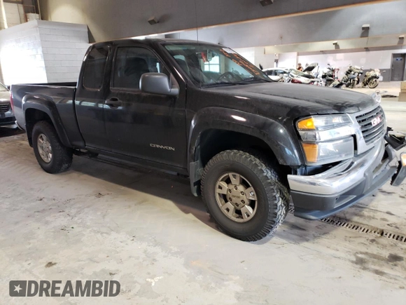 2005 GMC Canyon SLE Z71 with VIN 1GTDT196558218210, listed as a Copart auction lot 42928924 with 66,435 mi miles and Salvage Title. Bid and sale history available at carsss.com. Image 4.