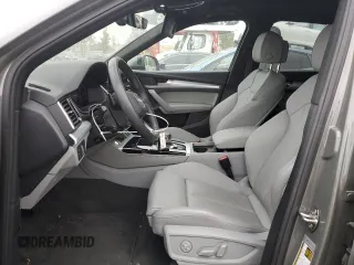 2024 Audi Q5 S line Premium Plus z VIN WA1EAAFY9R2045228, wystawiony jako Copart lot #53828645 z przebiegiem 16 502 mil mil oraz Szkoda całkowita • Salvage title. Historia ofert i sprzedaży dostępna na DreamBid. Obrazek 7.
