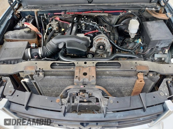 2007 GMC Sierra 1500 SLE1 z VIN 2GTEC13J771646190, wystawiony jako Copart lot #58850895 z przebiegiem 199 334 mil mil oraz Czysty tytuł • Clean title. Historia ofert i sprzedaży dostępna na DreamBid. Obrazek 11.