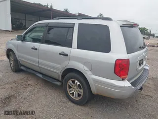 2003 Honda Pilot EX with VIN 2HKYF18523H543302, listed as a IAAI auction lot 42052364 with 331,473 mi miles. Bid and sale history available at carsss.com. Image 3.