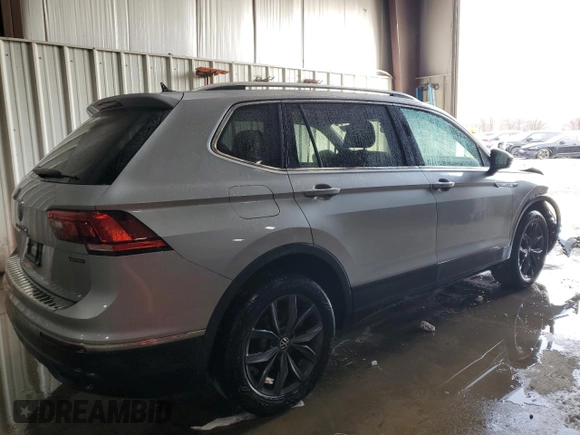 2023 Volkswagen Tiguan SE with VIN 3VVMB7AX8PM106219, listed as a Copart auction lot 47618505 with 21,900 mi miles and Salvage title. Bid and sale history available at DreamBid. Image 3.