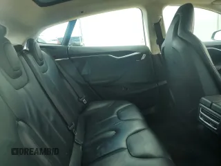 2013 Tesla Model S с VIN 5YJSA1CG6DFP21533, выставлен на аукционе Copart как лот 60850815 с пробегом 24 220 миль миль и На запчасти • Non repairable. История ставок и продаж доступна на DreamBid. Изображение 10.