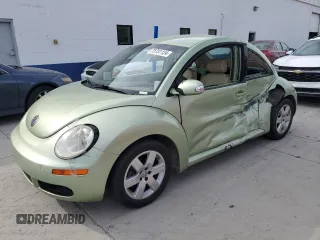 2007 Volkswagen New Beetle Coupe with VIN 3VWPW31C37M502934, listed as a Copart auction lot 75751124 with 108,627 mi miles and Salvage Title. Bid and sale history available at carsss.com. Image 1.