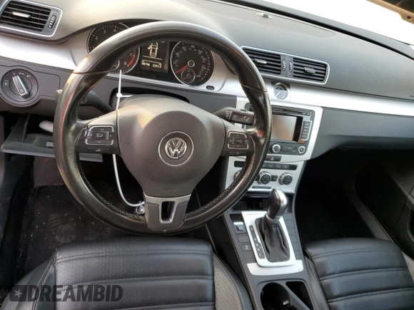 2015 Volkswagen CC R-Line with VIN WVWBP7AN0FE804012, listed as a Copart auction lot 70457953 with 98,798 mi miles. Bid and sale history available at carsss.com. Image 8.