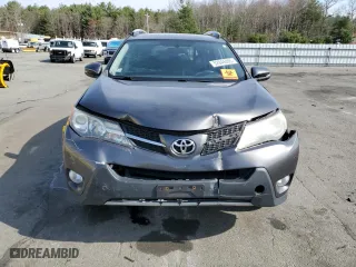 2015 Toyota RAV4 XLE with VIN 2T3RFREV3FW328368, listed as a Copart auction lot 52646065 with 198,322 mi miles and Clean Title. Bid and sale history available at carsss.com. Image 5.