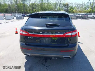 2016 Lincoln MKX Reserve with VIN 2LMTJ6LR8GBL46085, listed as a IAAI auction lot 42047381 with 268,557 mi miles. Bid and sale history available at carsss.com. Image 16.