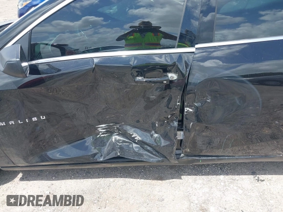 2022 Chevrolet Malibu LS with VIN 1G1ZB5ST5NF211567, listed as a IAAI auction lot 41958333 with 13,541 mi miles and . Bid and sale history available at DreamBid. Image 6.