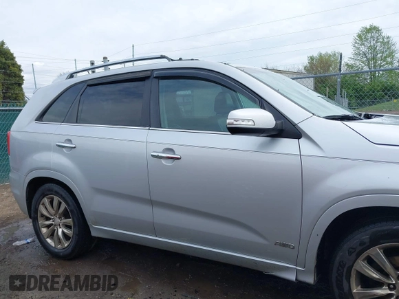 2011 Kia Sorento SX with VIN 5XYKWDA23BG136523, listed as a IAAI auction lot 42113753 with 255,916 mi miles and . Bid and sale history available at carsss.com. Image 14.