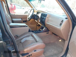 1996 Ford Explorer XL z VIN 1FMDU32XXTUA15079, wystawiony jako IAAI lot #41325714 z przebiegiem 146 639 mil mil oraz . Historia ofert i sprzedaży dostępna na DreamBid. Obrazek 5.