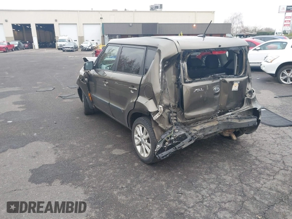 2013 Kia Soul ! with VIN KNDJT2A63D7537954, listed as a IAAI auction lot 41367467 with 91,580 mi miles. Bid and sale history available at carsss.com. Image 3.