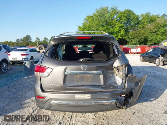 2016 Nissan Pathfinder Platinum with VIN 5N1AR2MN6GC642609, listed as a IAAI auction lot 41993008 with 204,435 mi miles. Bid and sale history available at carsss.com. Image 16.