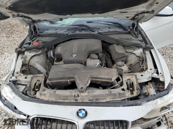 2016 BMW 3 Series 328i with VIN WBA8E9C52GK648256, listed as a Copart auction lot 50982565 with 86,527 mi miles and Salvage Title. Bid and sale history available at DreamBid. Image 11.