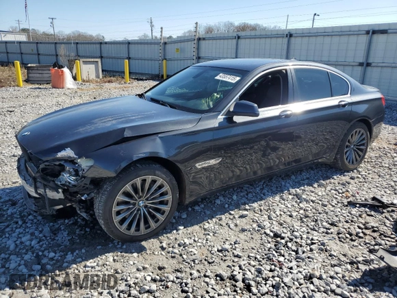 2012 BMW 7 Series 740i with VIN WBAKA4C58CC613763, listed as a Copart auction lot 43557415 with 0 mi miles and Salvage Title. Bid and sale history available at carsss.com. Image 1.