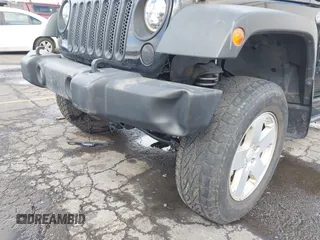 2011 Jeep Wrangler Unlimited Rubicon with VIN 1J4BA6H13BL513311, listed as a IAAI auction lot 41809207 with 124,716 mi miles and . Bid and sale history available at DreamBid. Image 6.