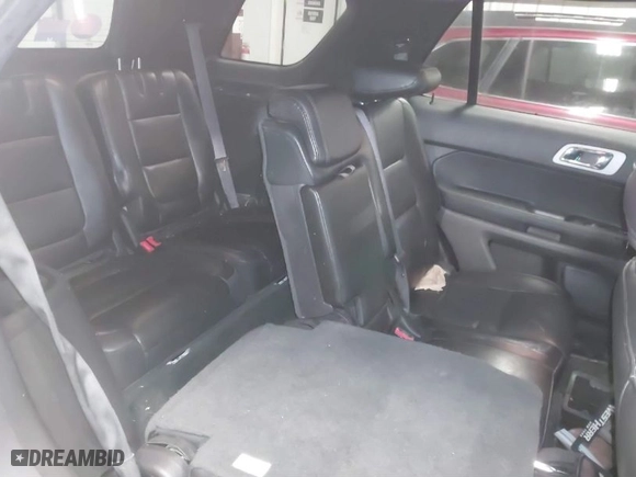 2015 Ford Explorer Limited with VIN 1FM5K8F80FGA62876, listed as a IAAI auction lot 41444117 with 132,791 mi miles. Bid and sale history available at carsss.com. Image 8.