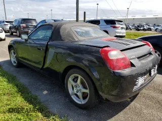 2000 Toyota MR2 z VIN JTDFR3201Y0005329, wystawiony jako Copart lot #75106494 z przebiegiem Nie podano mil oraz Szkoda całkowita • Salvage title. Historia ofert i sprzedaży dostępna na DreamBid. Obrazek 2.