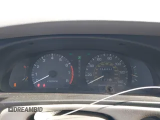 1993 Toyota Camry LE z VIN JT2SK12E0P0143650, wystawiony jako IAAI lot #42345181 z przebiegiem 264 350 mil mil oraz . Historia ofert i sprzedaży dostępna na DreamBid. Obrazek 7.