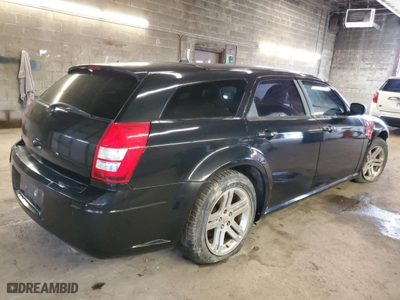 2005 Dodge Magnum RT with VIN 2D8GV58205H610925, listed as a Copart auction lot 48302054 with 189,680 mi miles and Non Repairable. Bid and sale history available at carsss.com. Image 3.